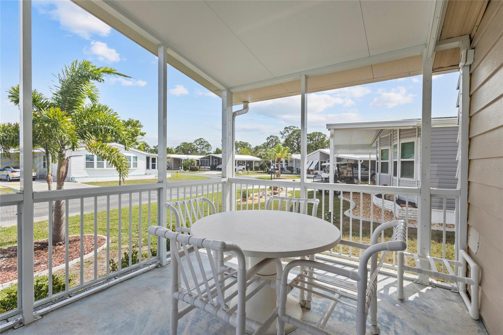 LA CASA MHP CO-OP - Residential Lease