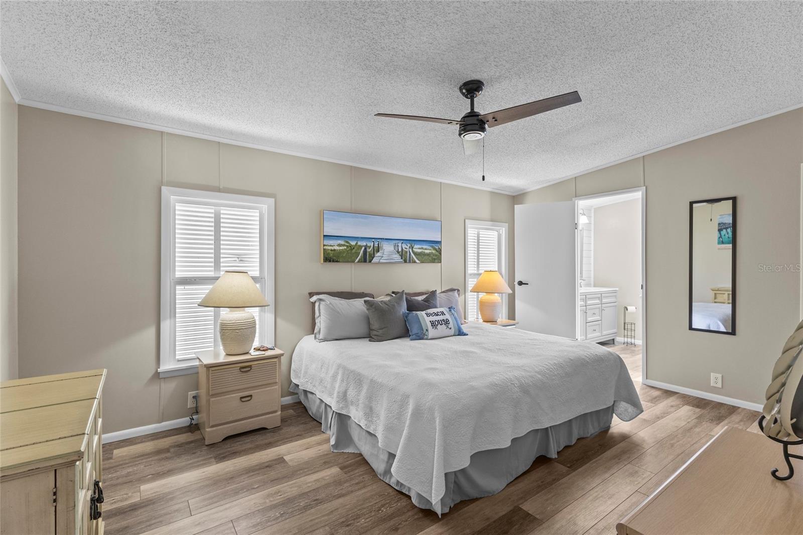 LA CASA MHP CO-OP - Residential Lease