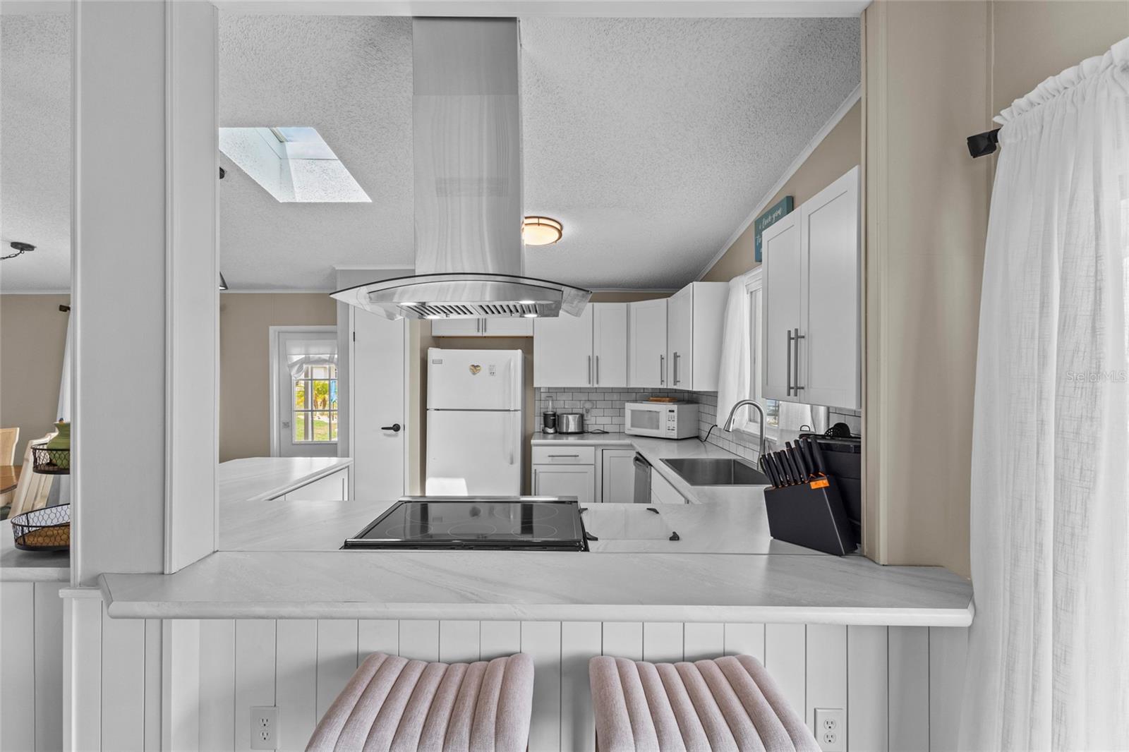 LA CASA MHP CO-OP - Residential Lease