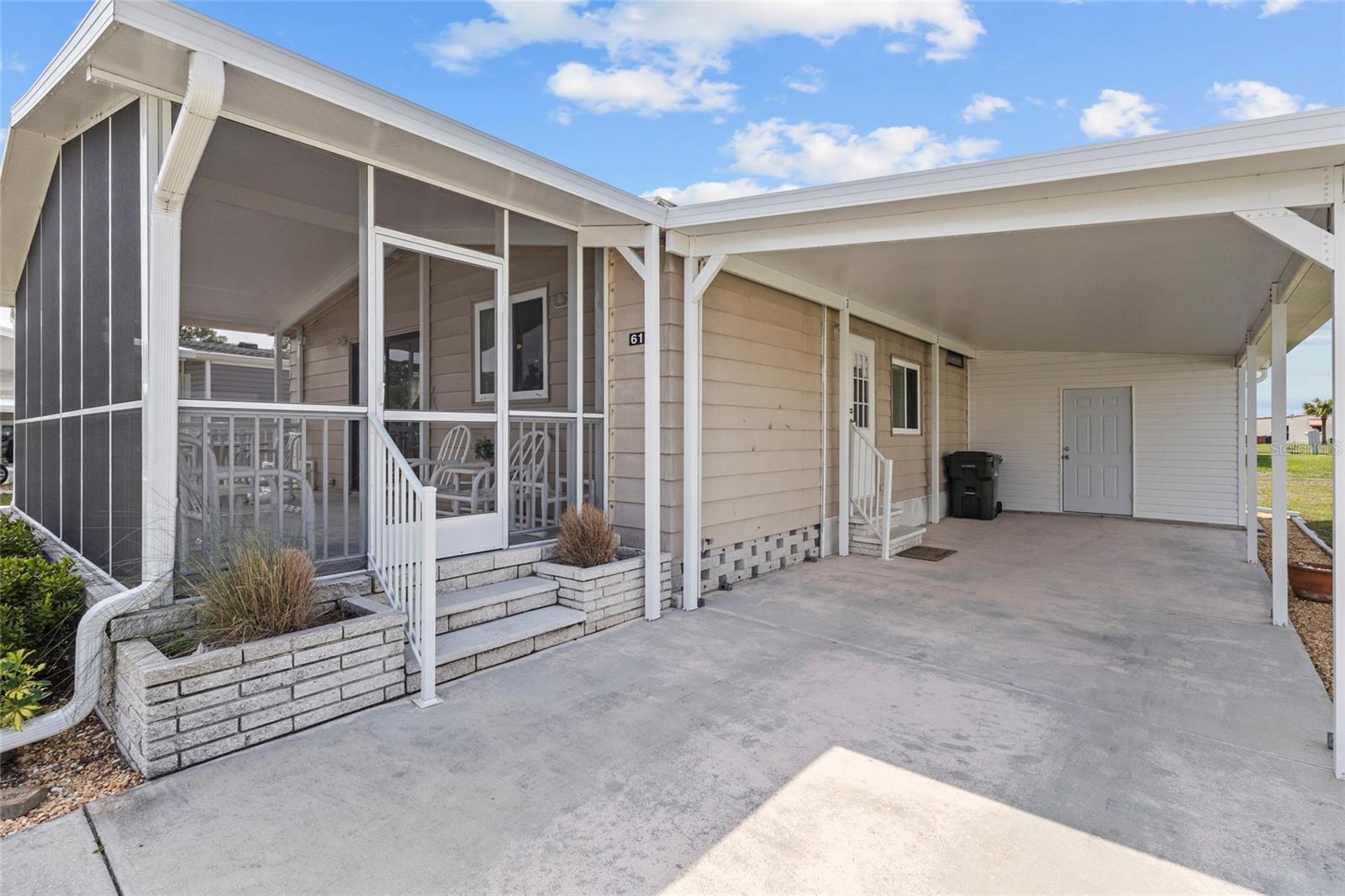 LA CASA MHP CO-OP - Residential Lease