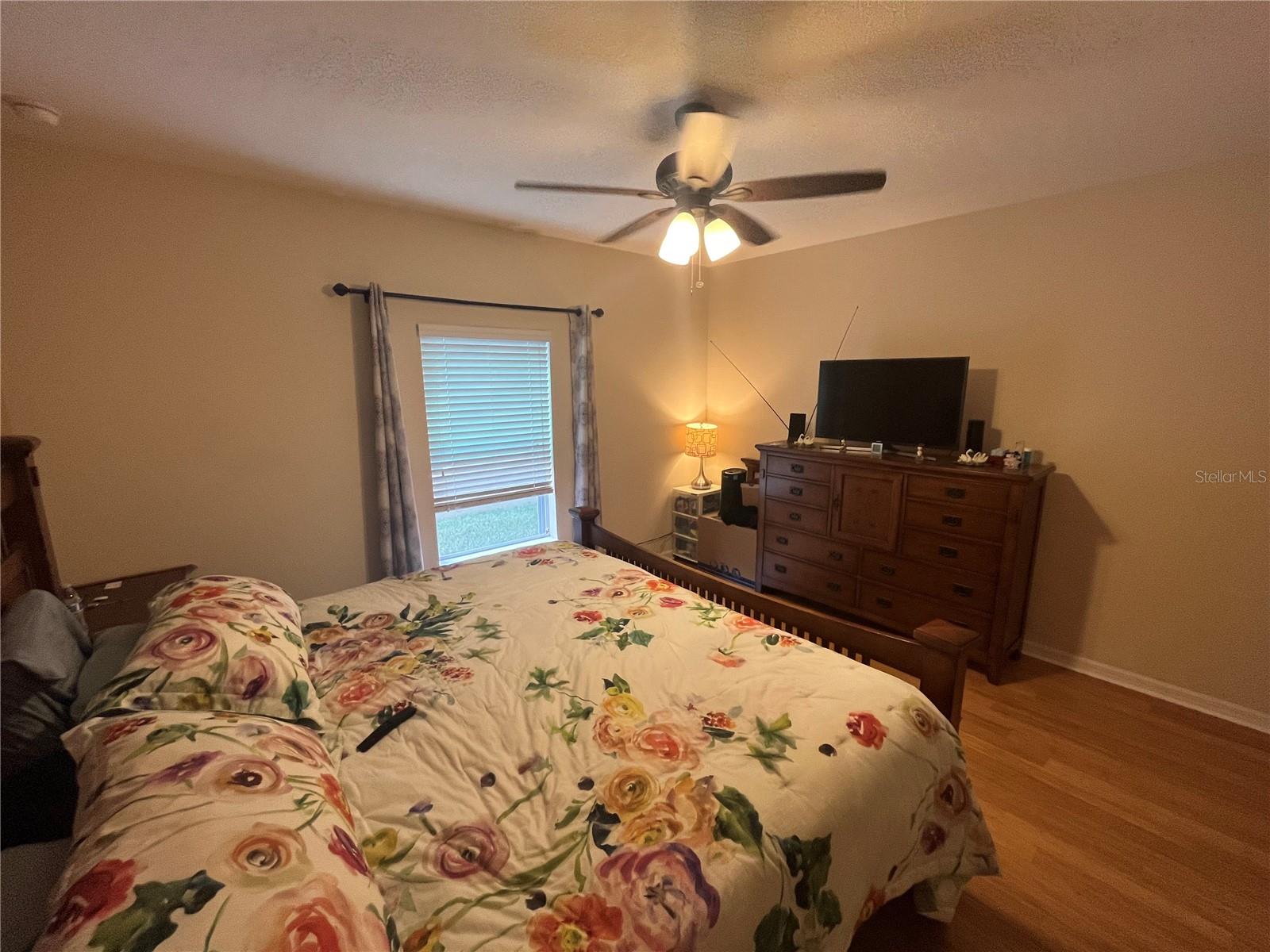 LAUREL ESTATES - Residential Lease