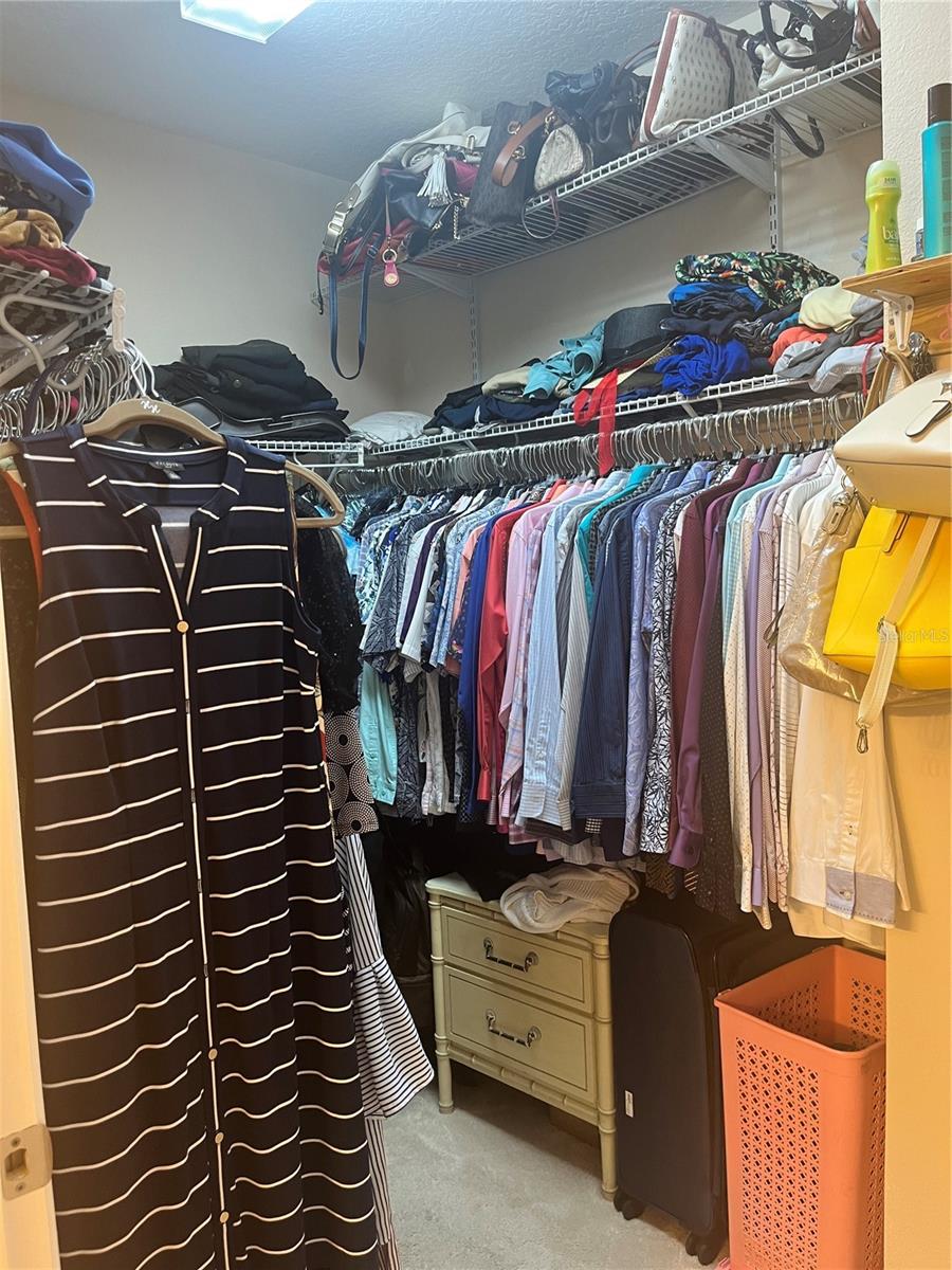 LAUREL ESTATES - Residential Lease