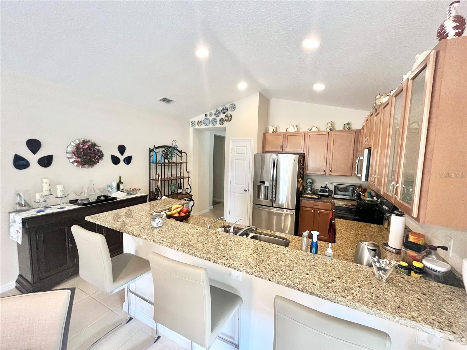 LAUREL ESTATES - Residential Lease