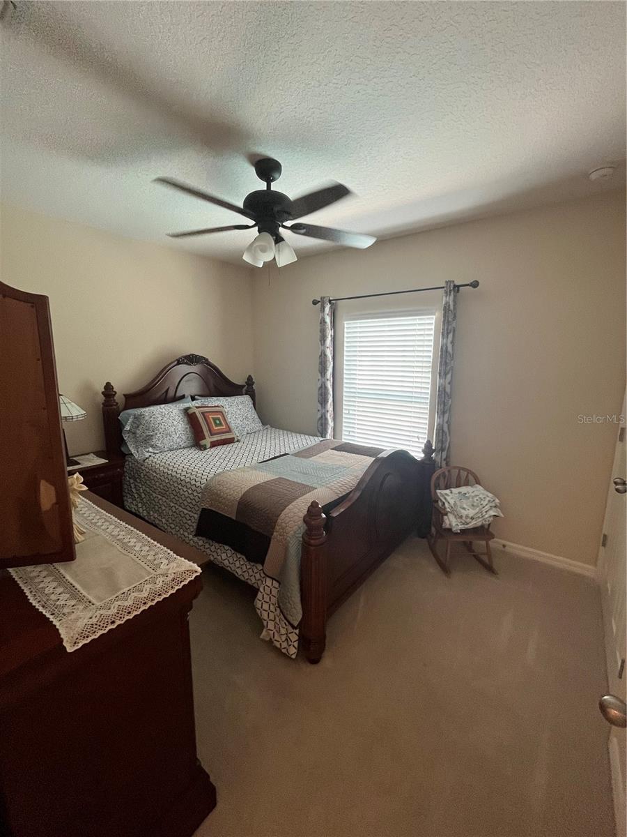 LAUREL ESTATES - Residential Lease