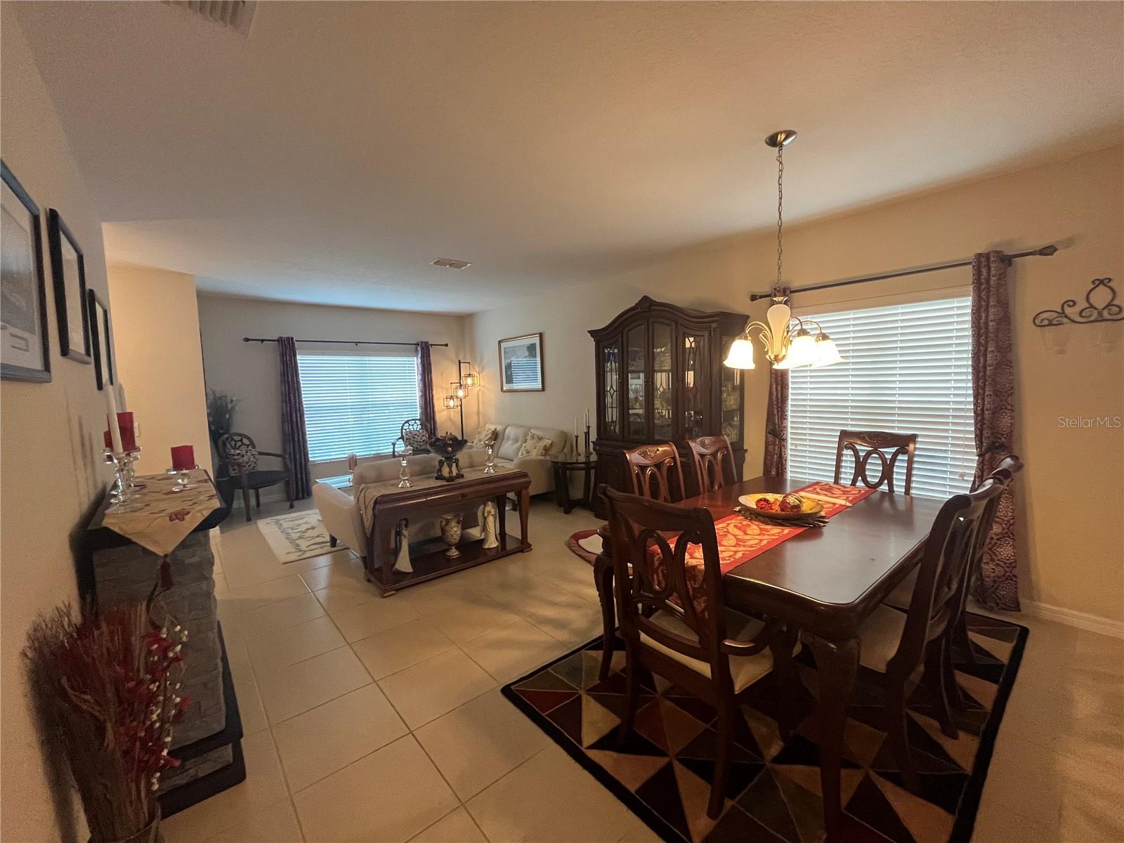 LAUREL ESTATES - Residential Lease