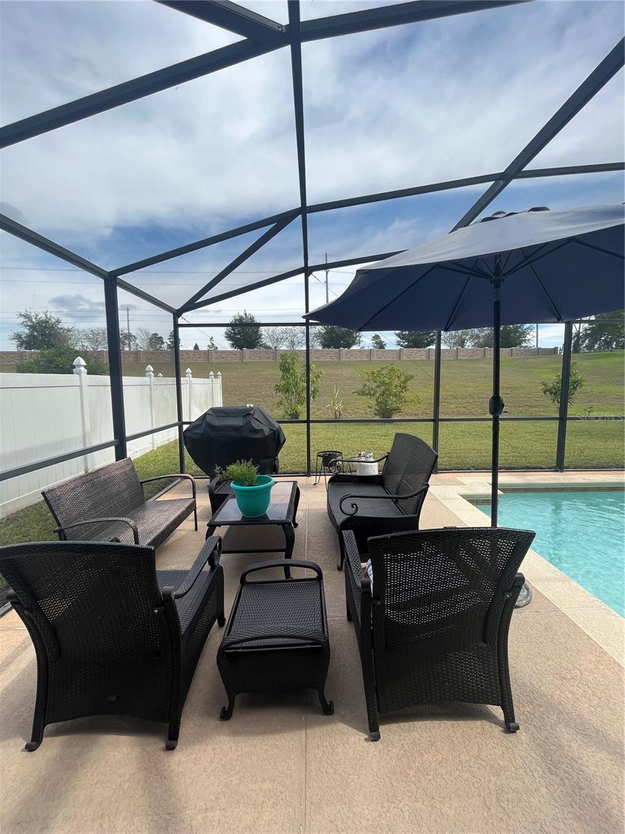 LAUREL ESTATES - Residential Lease