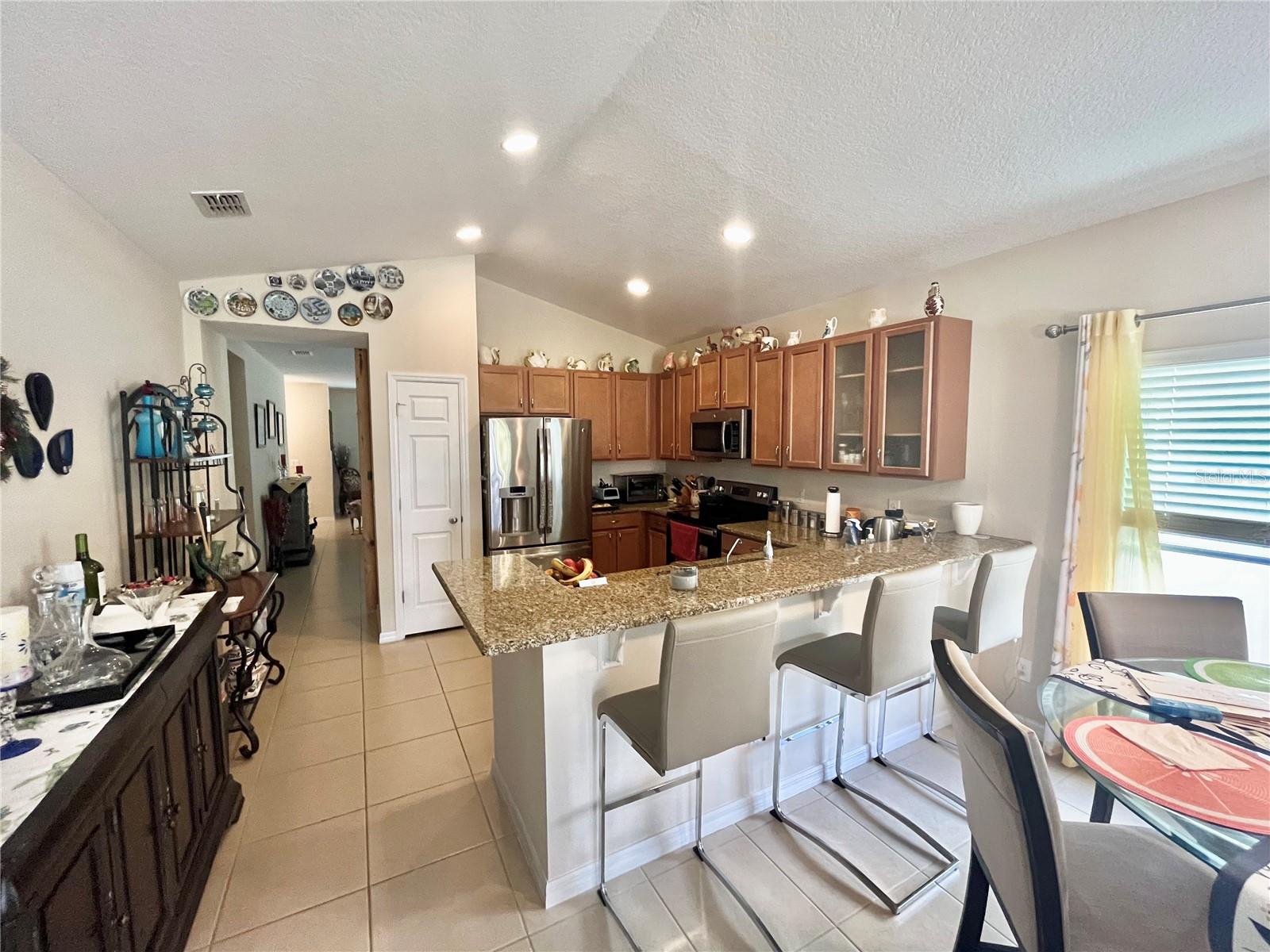 LAUREL ESTATES - Residential Lease