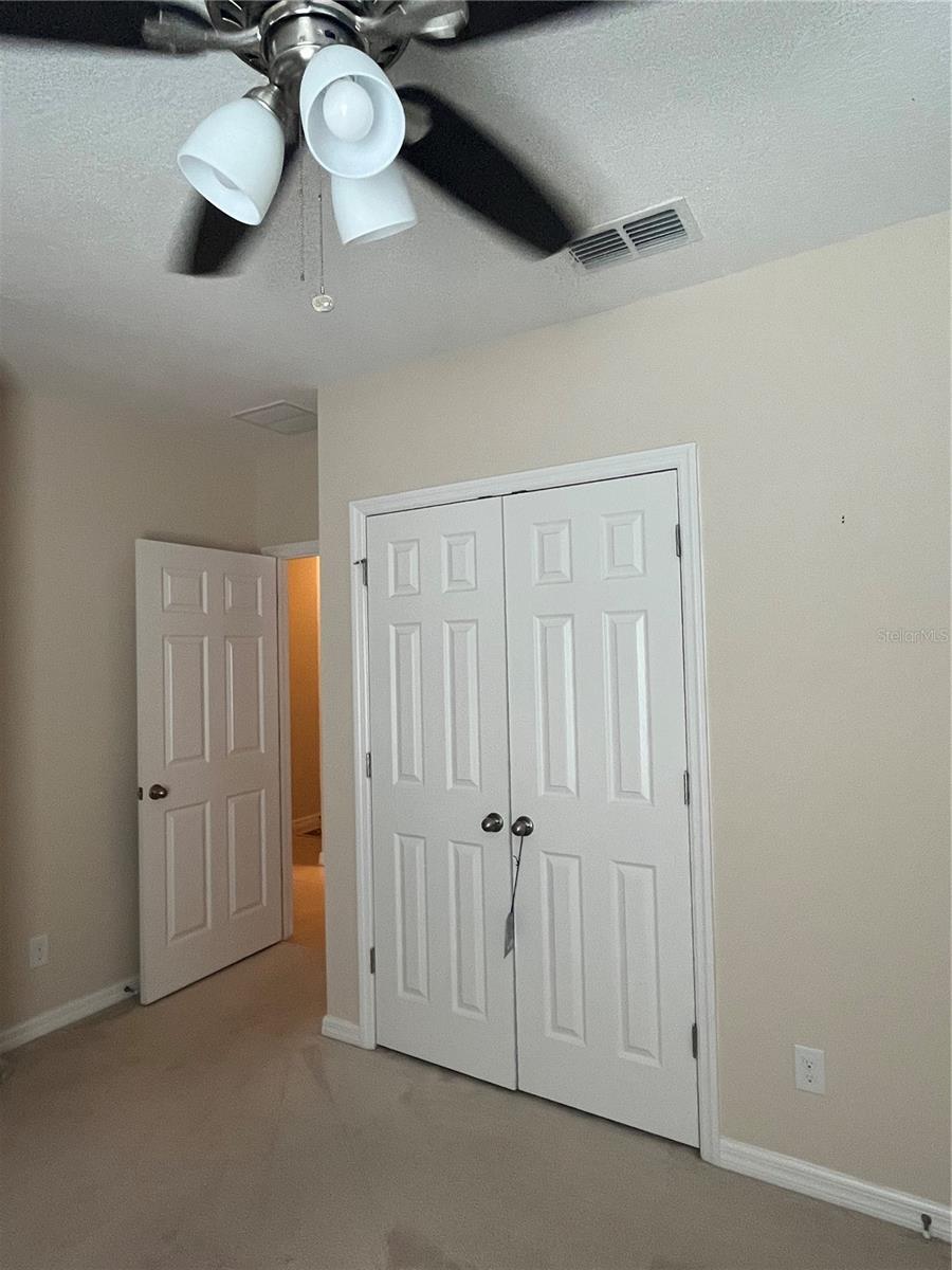 LAUREL ESTATES - Residential Lease