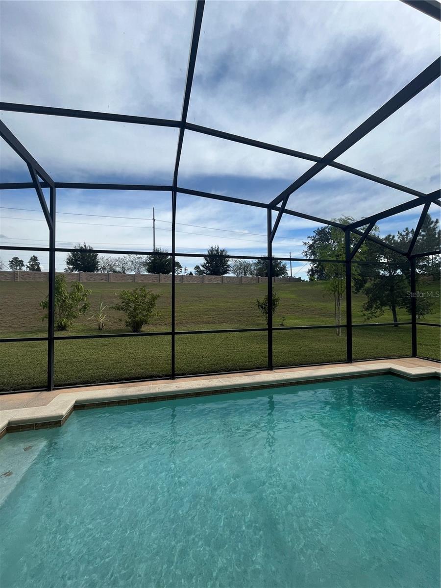 LAUREL ESTATES - Residential Lease