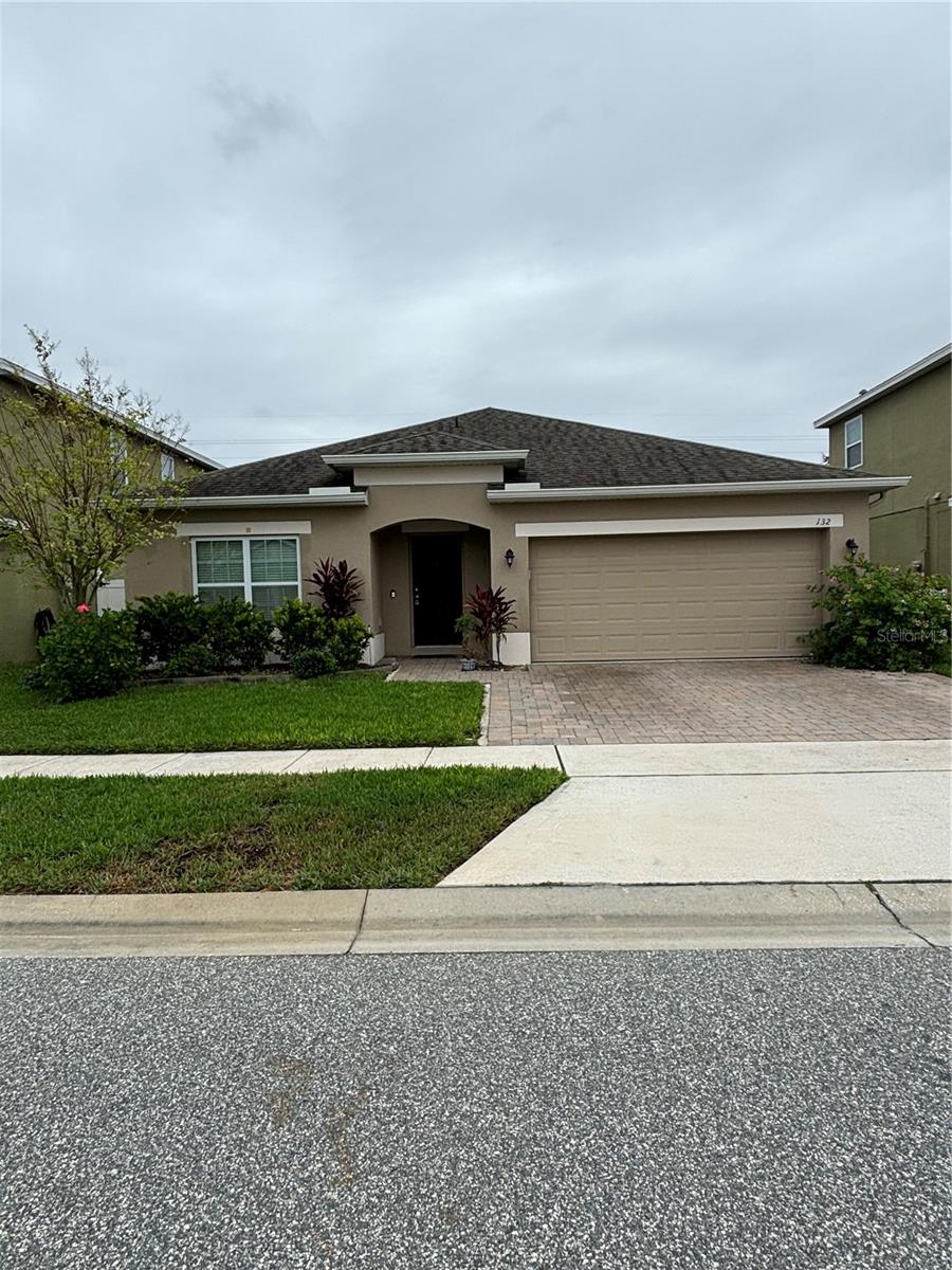 LAUREL ESTATES - Residential Lease