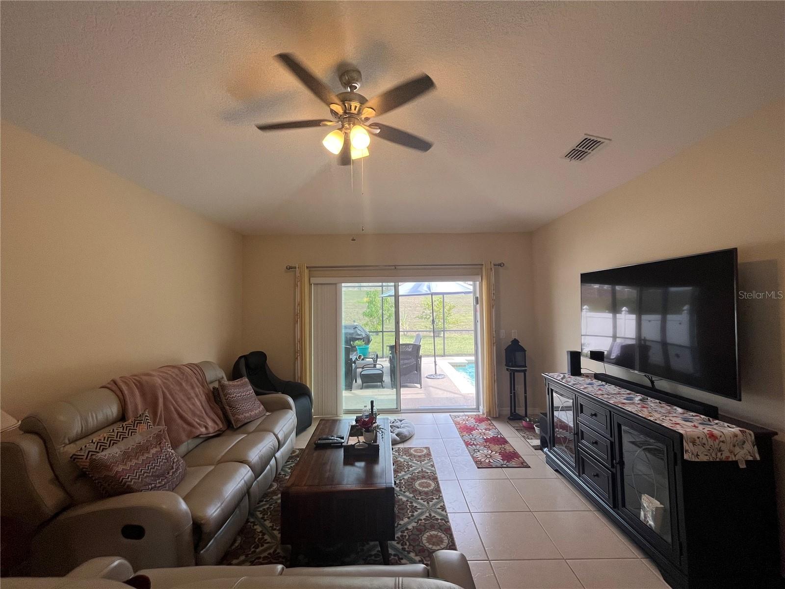 LAUREL ESTATES - Residential Lease