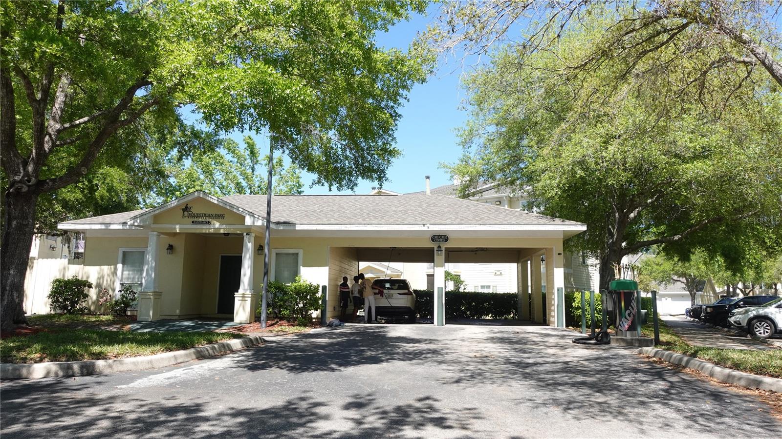 EQUESTRIAN PARC AT HIGHWOODS P - Residential