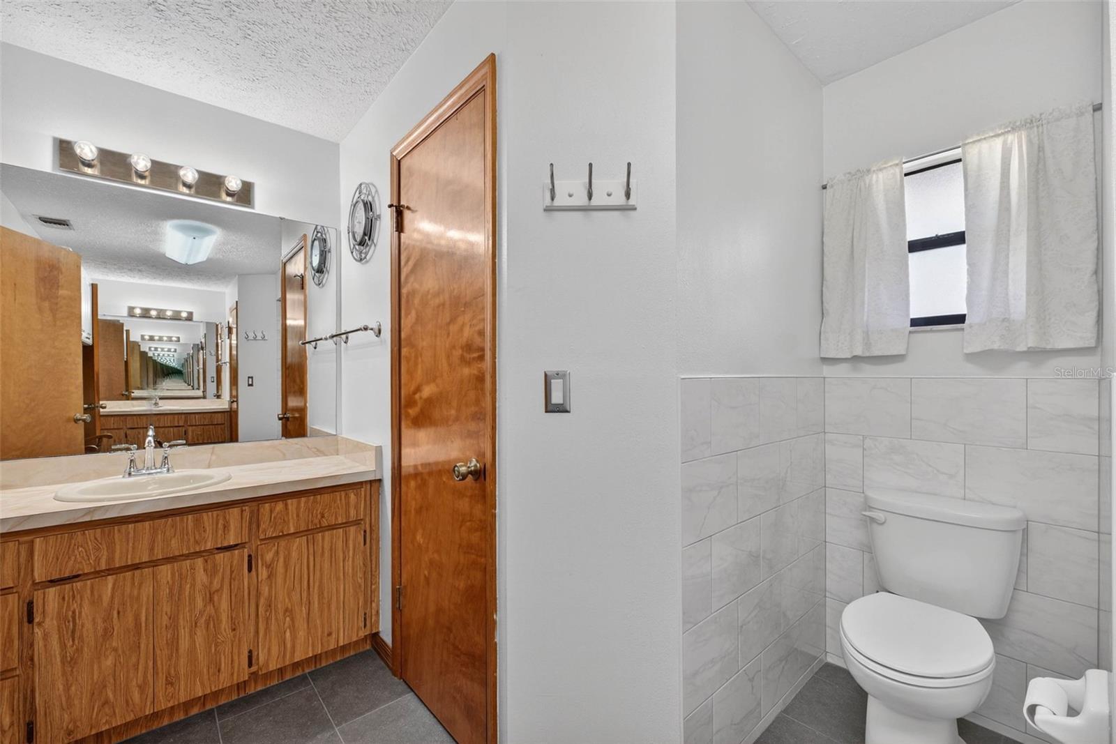 FORT KING ACRES - Residential