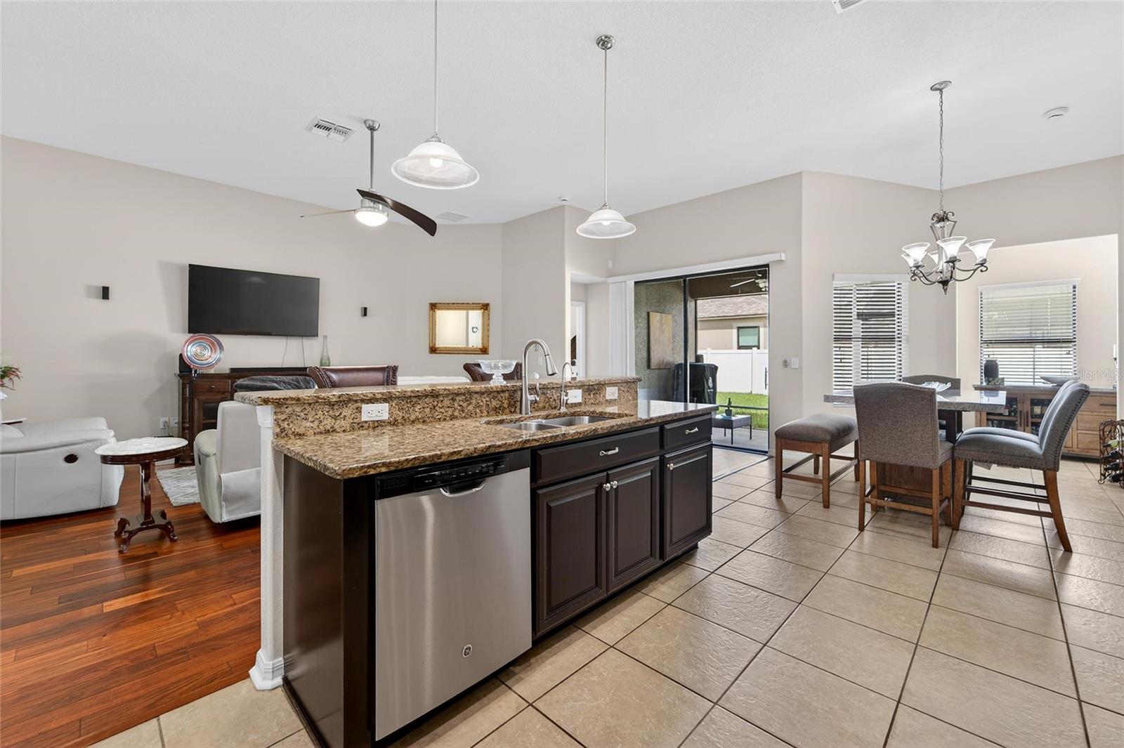 SOUTH FORK TR N - Residential