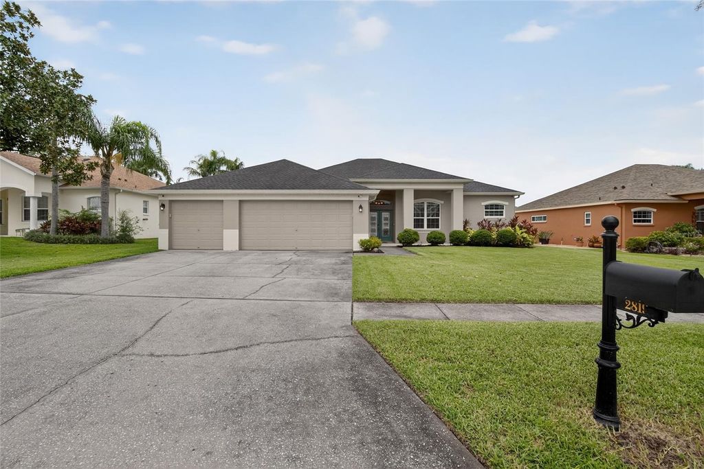 Photo of 2819 Duncan Tree Circle, Valrico, FL 33594 (MLS # TB8401946)