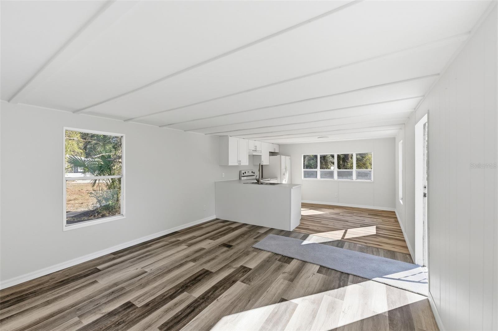 HOLIDAY ACRES UNIT 01 - Residential