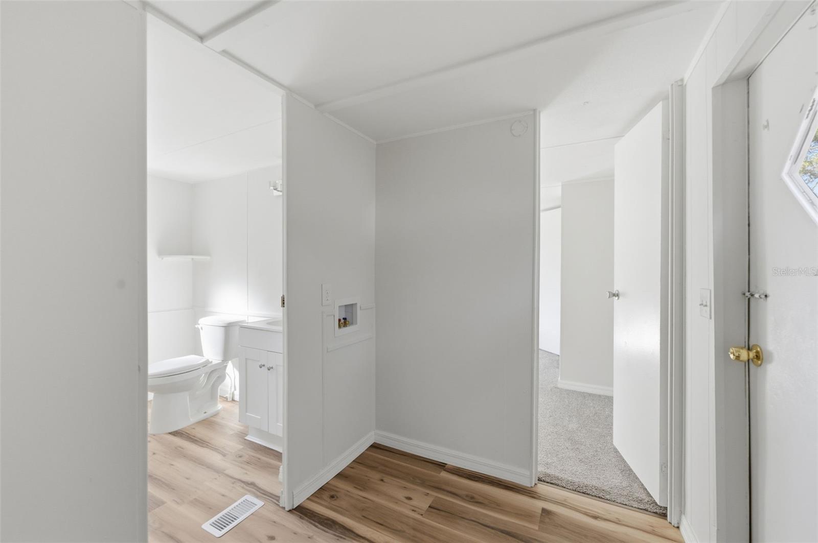 HOLIDAY ACRES UNIT 01 - Residential