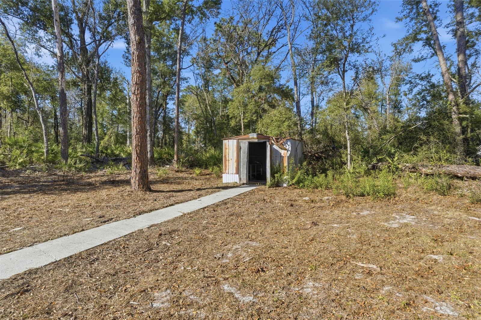 HOLIDAY ACRES UNIT 01 - Residential