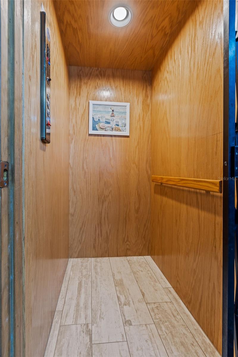 SILVER SANDS SEC D - Residential