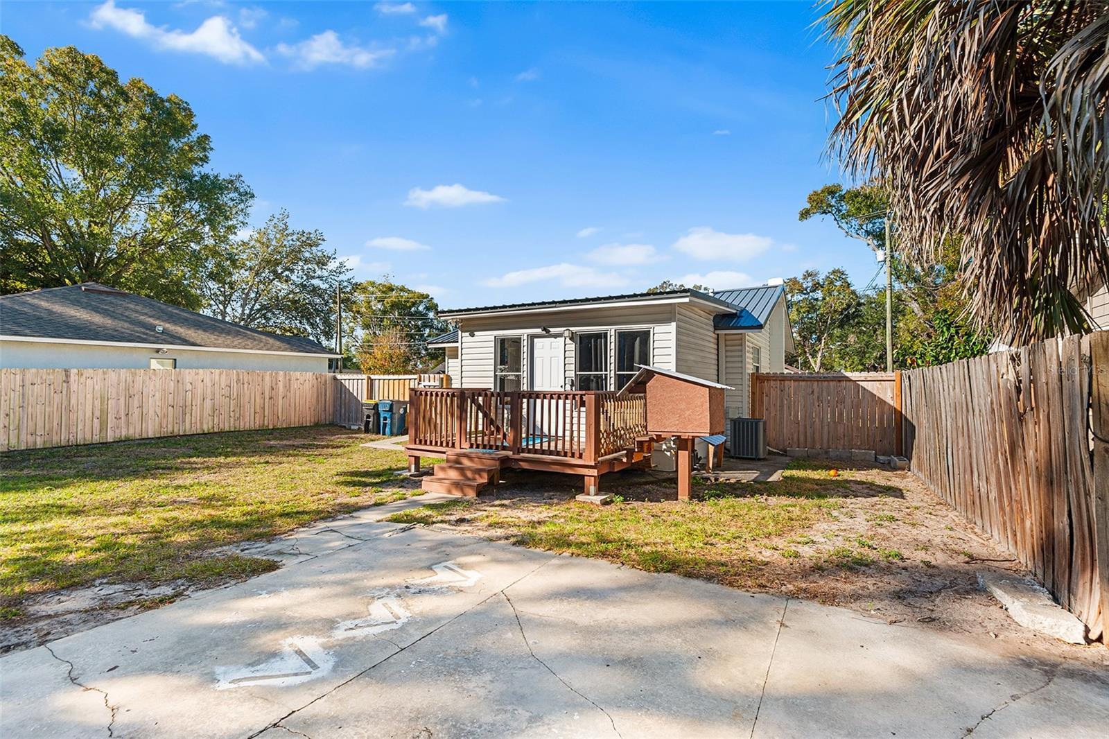 AUBURNDALE HEIGHTS - Residential