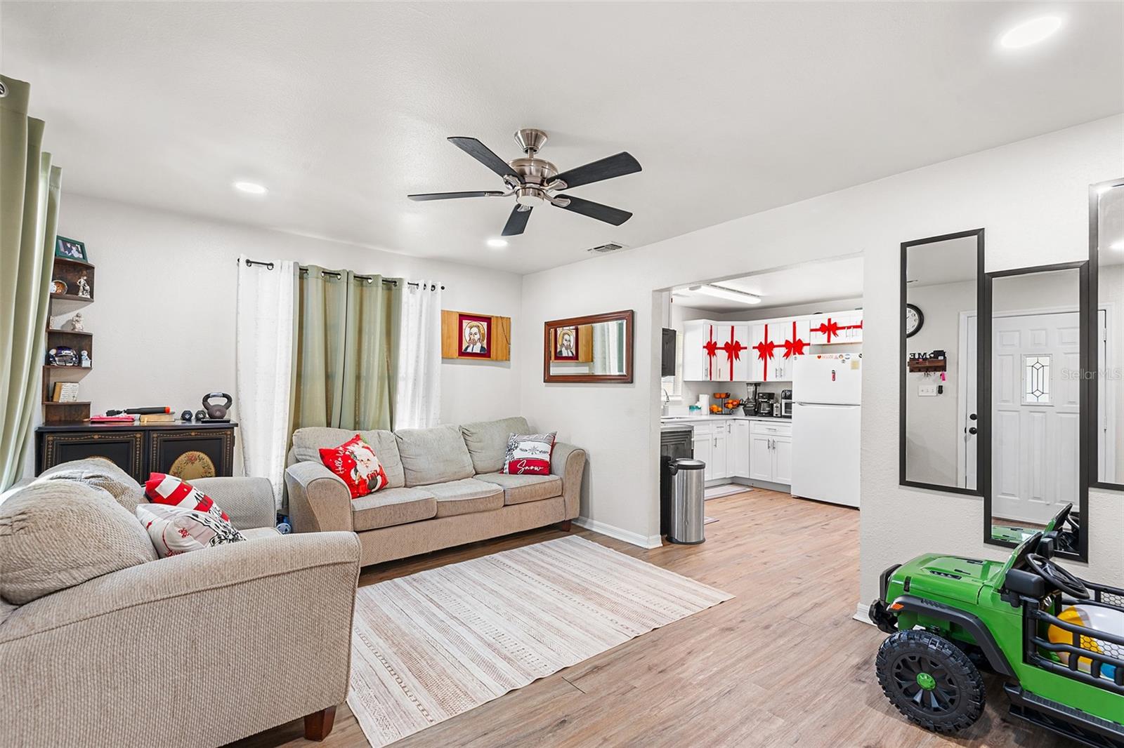 AUBURNDALE HEIGHTS - Residential