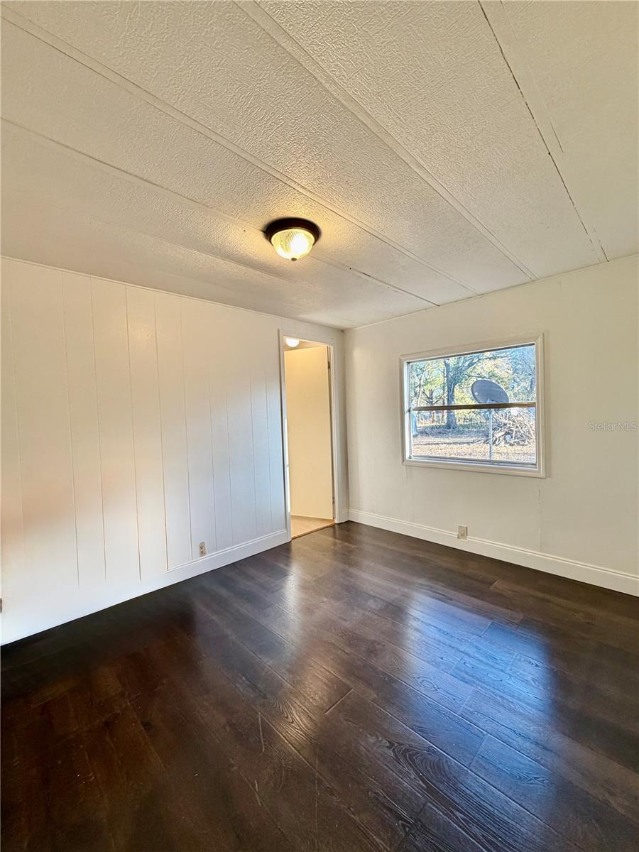 ANGUS VALLEY - Residential Lease