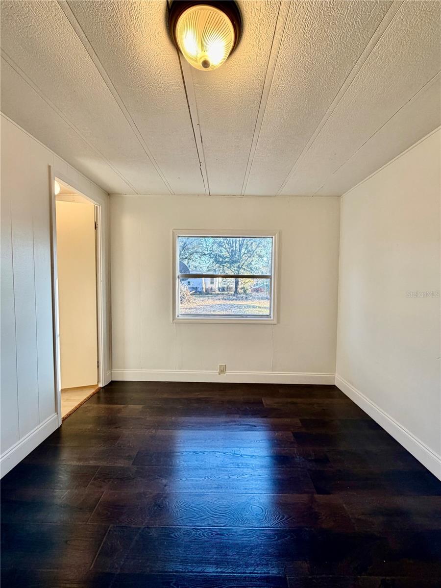 ANGUS VALLEY - Residential Lease