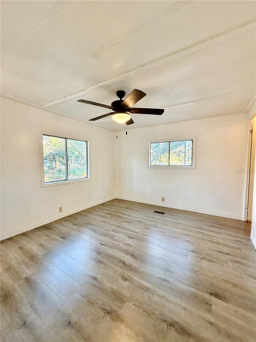 ANGUS VALLEY - Residential Lease