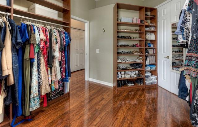 TAMPA PALMS - Residential