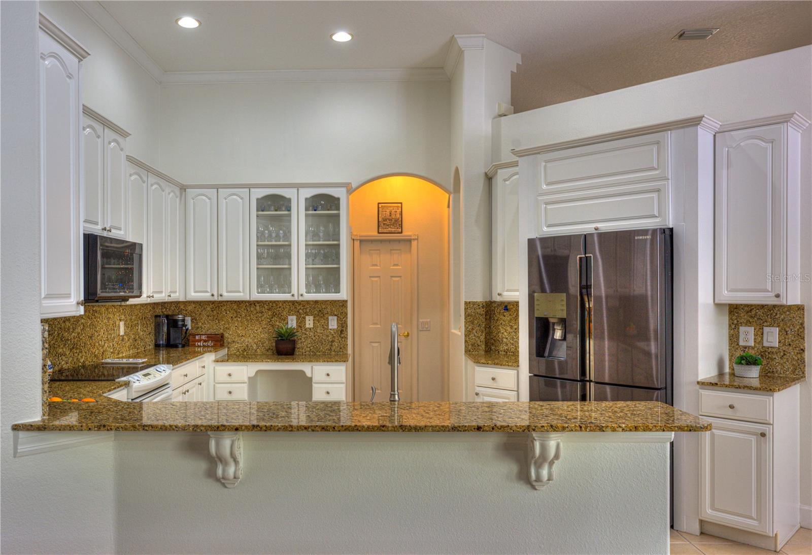 TAMPA PALMS - Residential