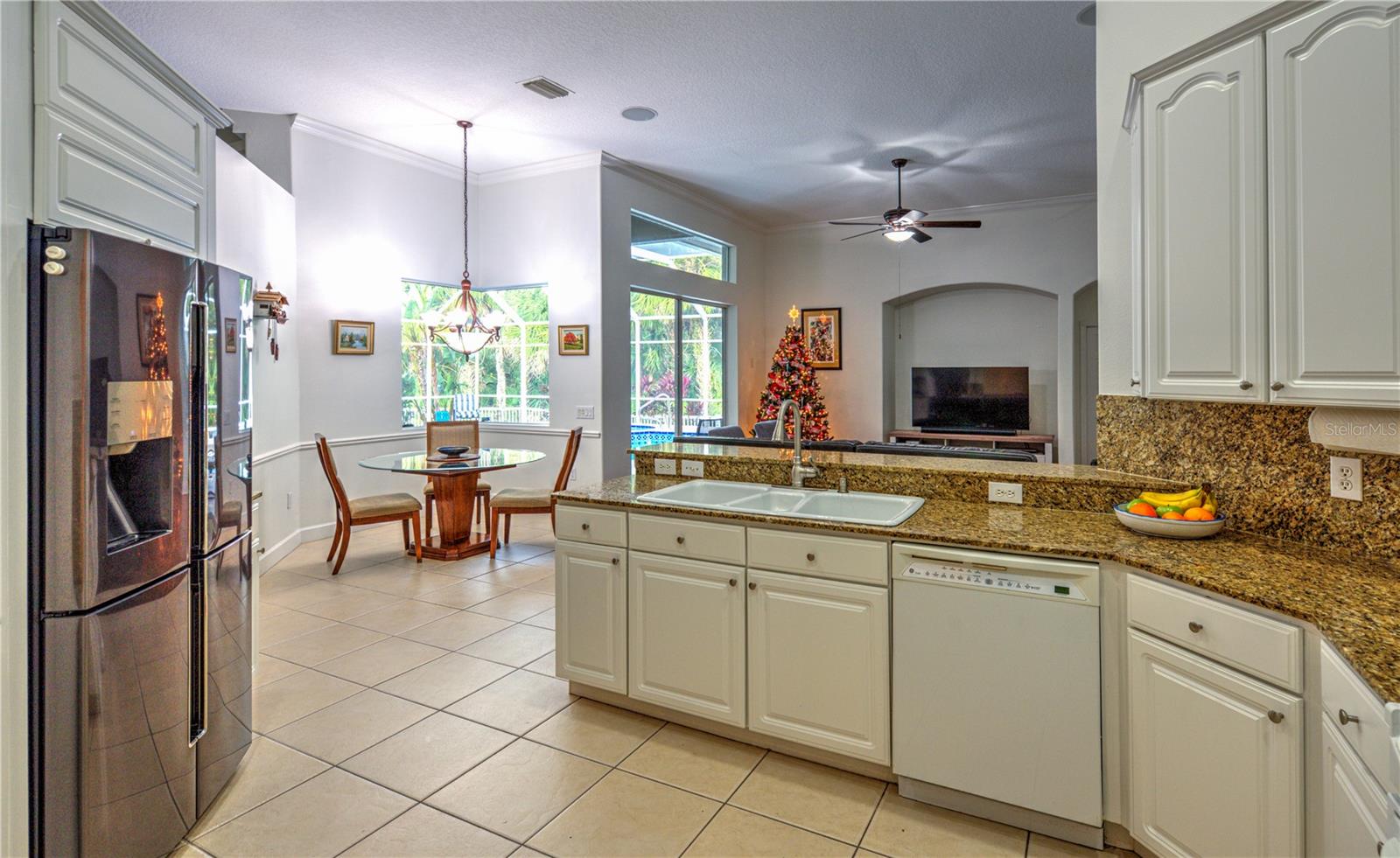 TAMPA PALMS - Residential