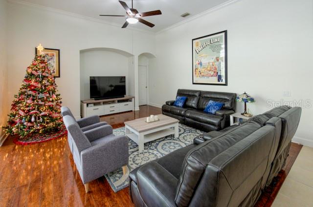 TAMPA PALMS - Residential