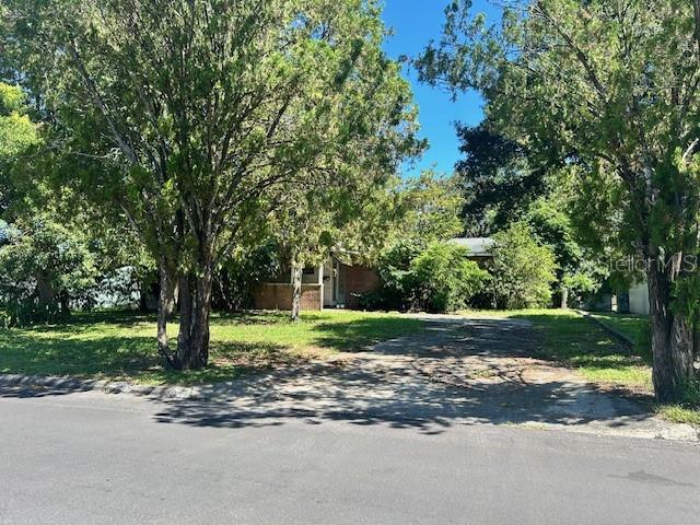 INVESTOR SPECIAL or Gain sweat equity!! Check out this 3 bedroom 1.5 bathroom home located in the heart of Lakeland with easy access to dining, shopping, and major roadways! If you want a home to make your own, this is the one! With some updates to the home, this would make the perfect AirBnB or rental property. You could rehab this home for profit or fix it up to live in it and have instant equity. Enjoy the spacious living areas and large back fenced yard with screened in back porch. Schedule your showing today!