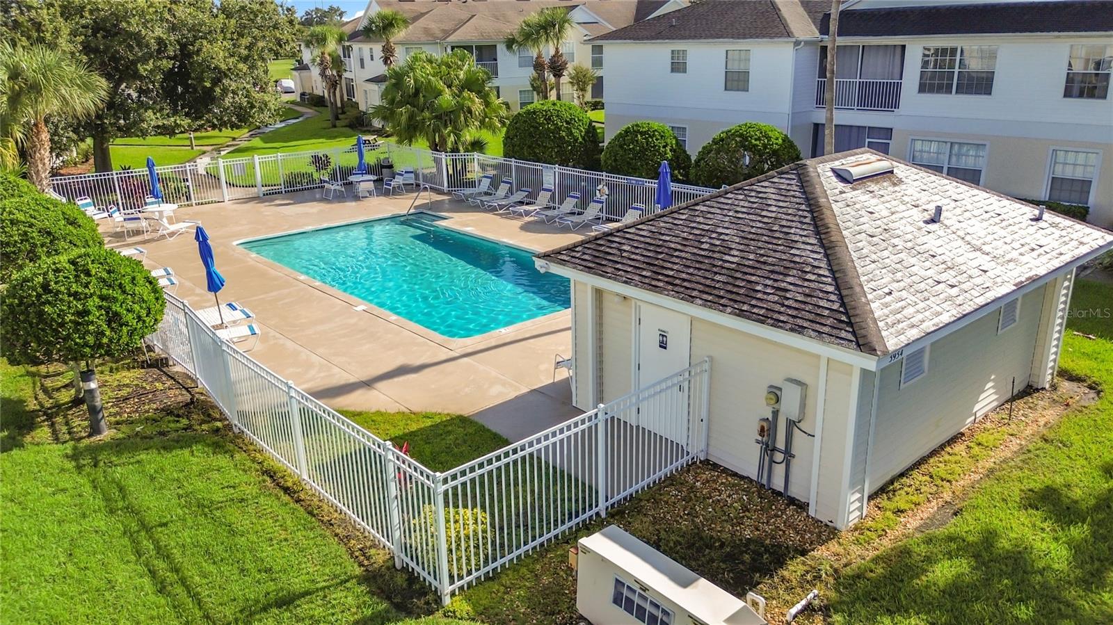 OASIS 02 CONDO PH 04 - Residential Lease