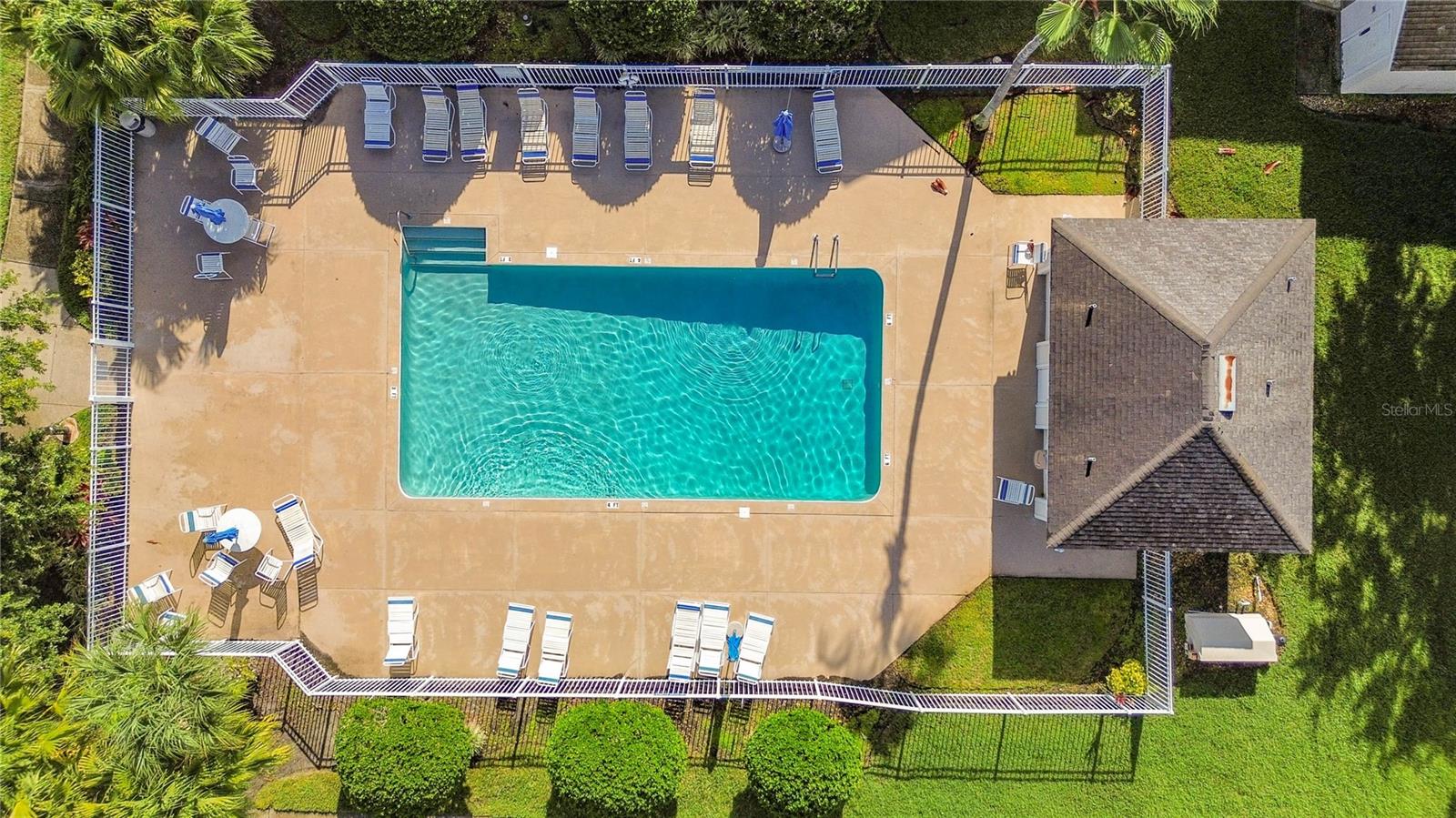 OASIS 02 CONDO PH 04 - Residential Lease