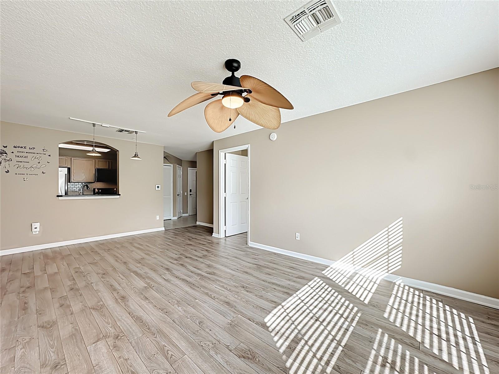 OASIS 02 CONDO PH 04 - Residential Lease