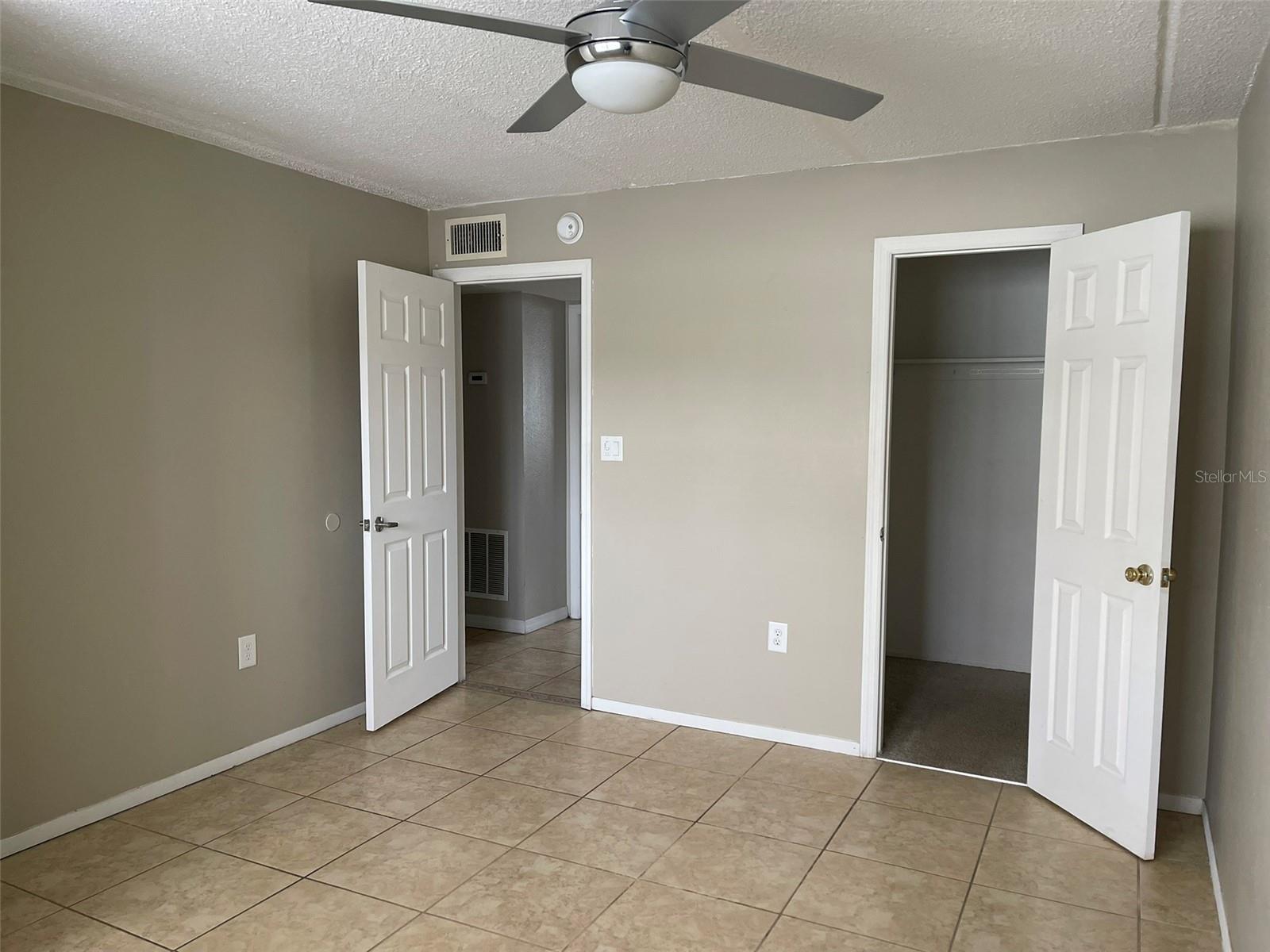VILLAS ORLANDO CONDO - Residential Lease