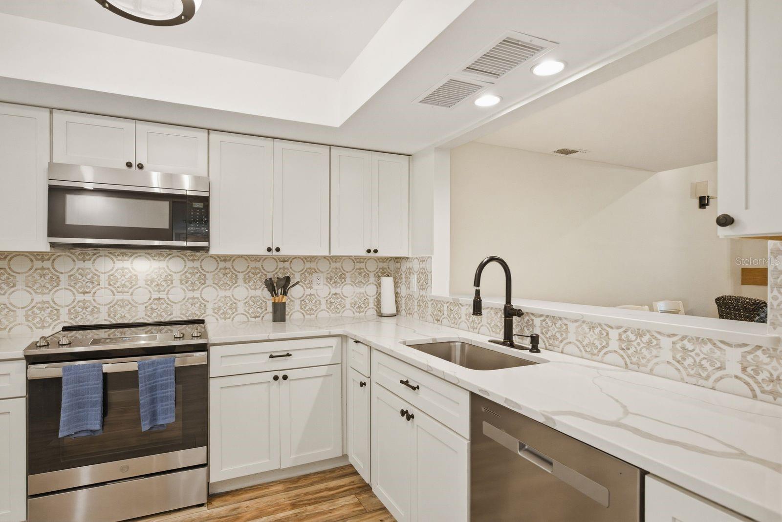 EAGLES LANDING CONDO - Residential