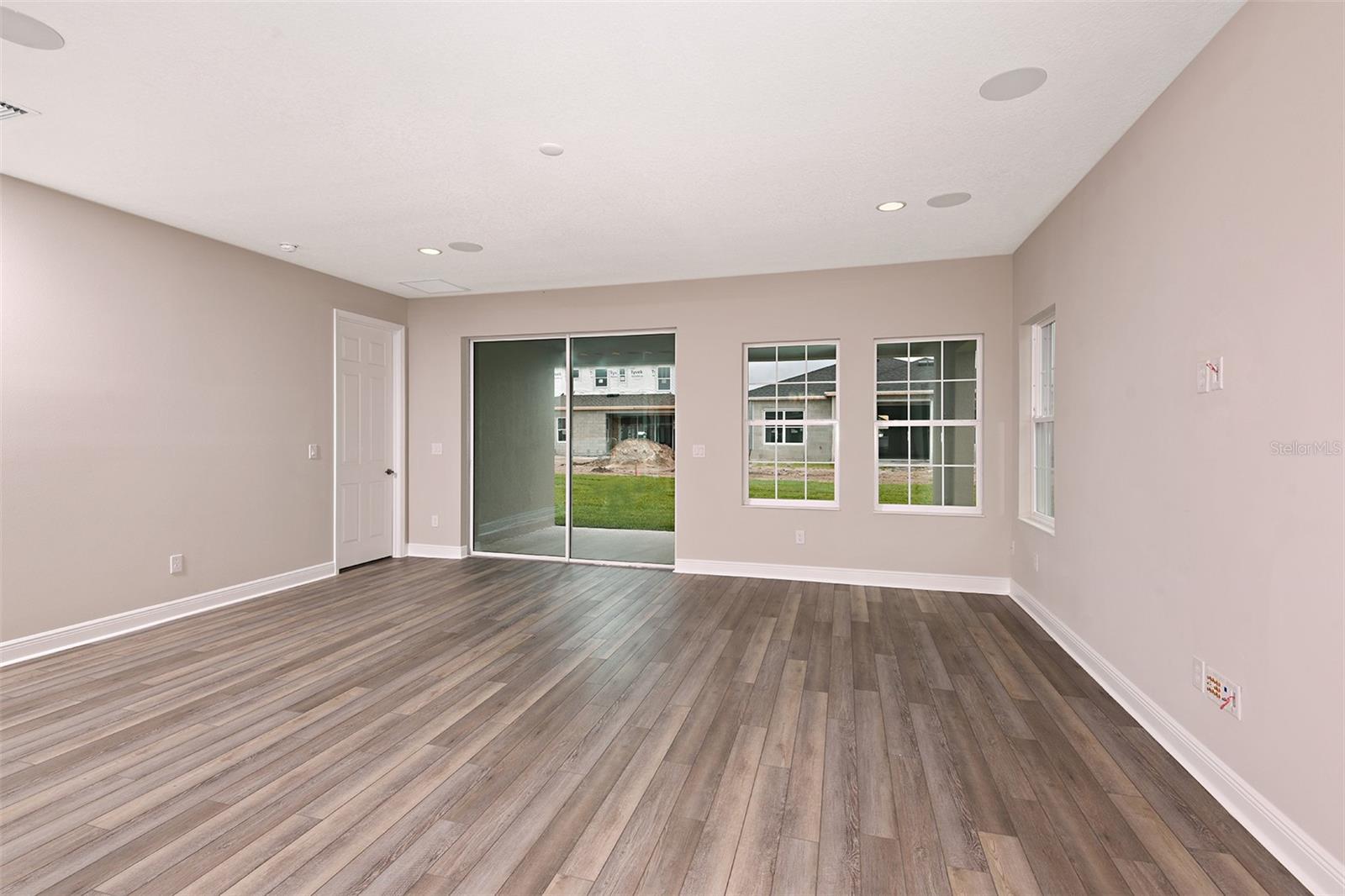 HINTON HAWKSTONE PHASE 1A2 - Residential