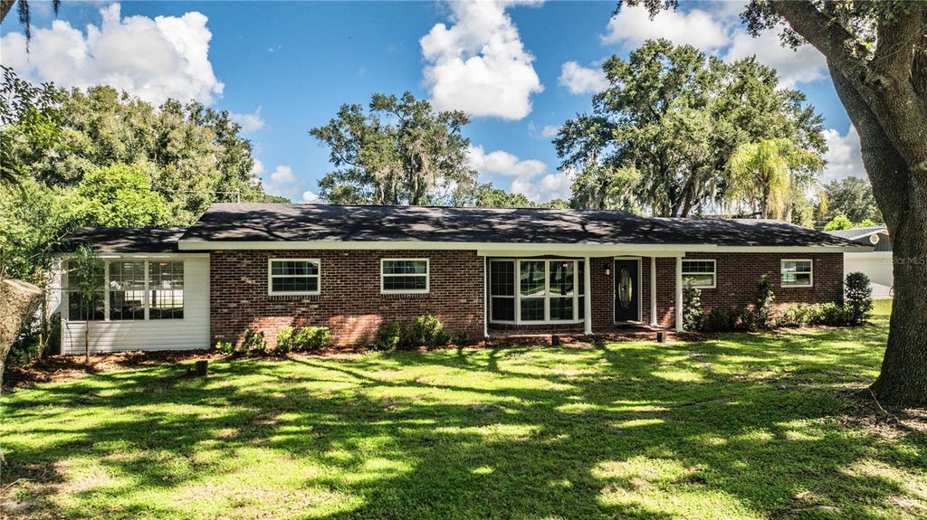 Photo of 2217 Wells Road, Auburndale, FL 33823 (MLS # L4964930)