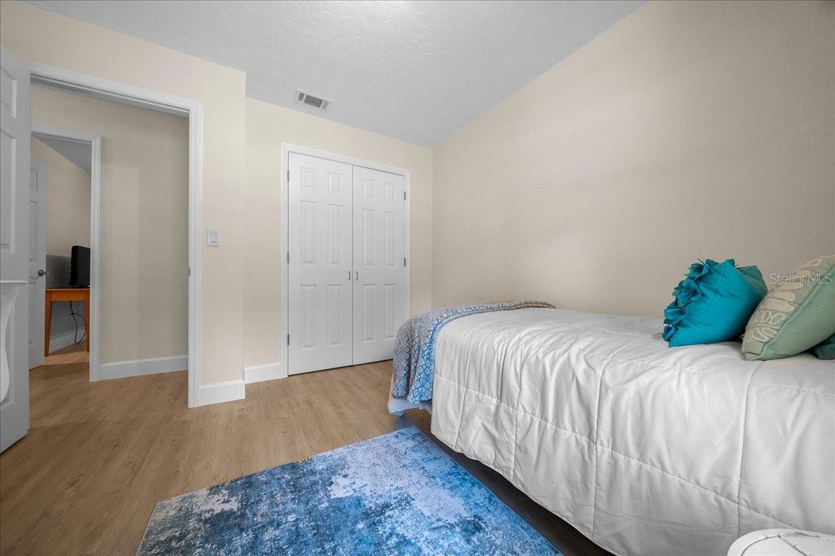 MEADOWLAWN ADD - Residential