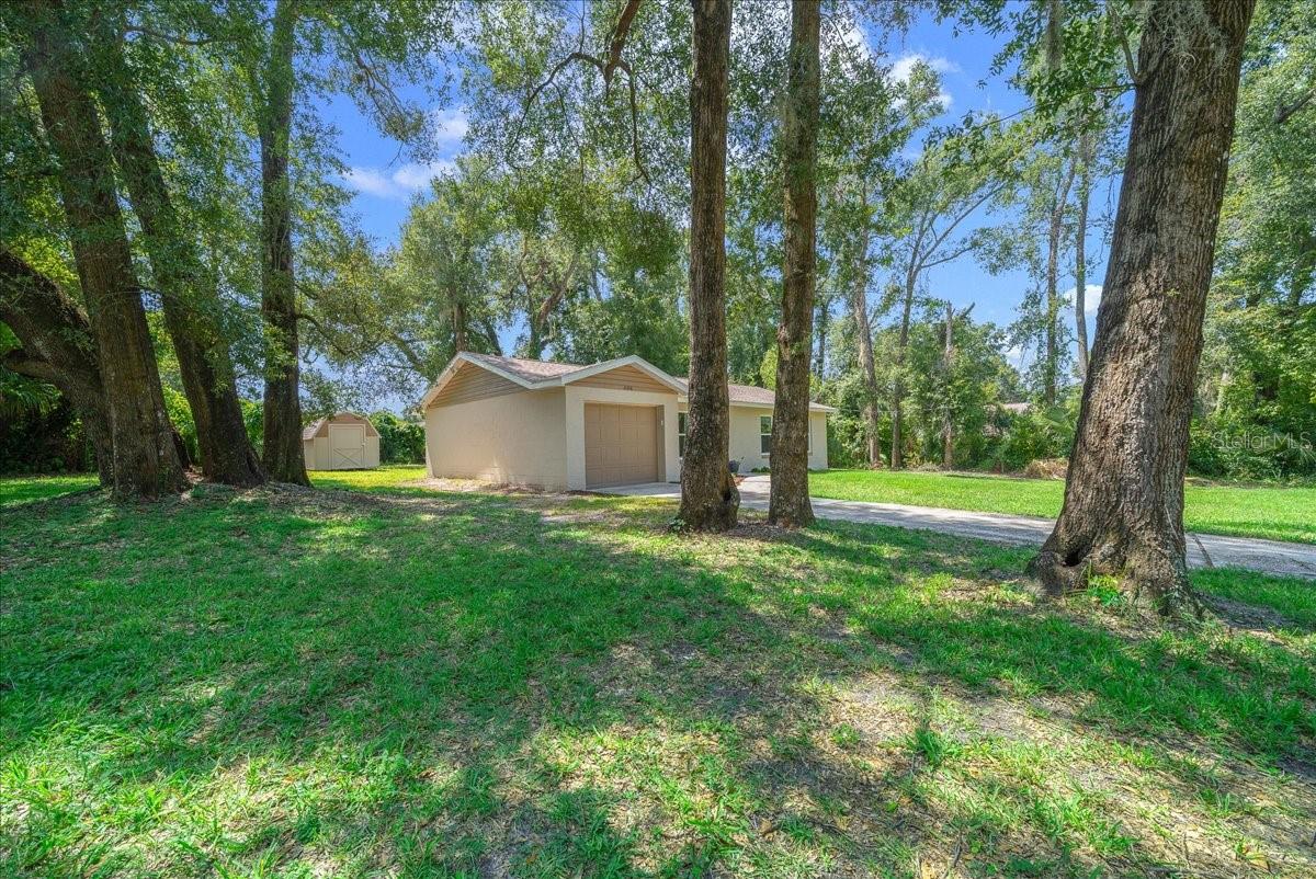 MEADOWLAWN ADD - Residential