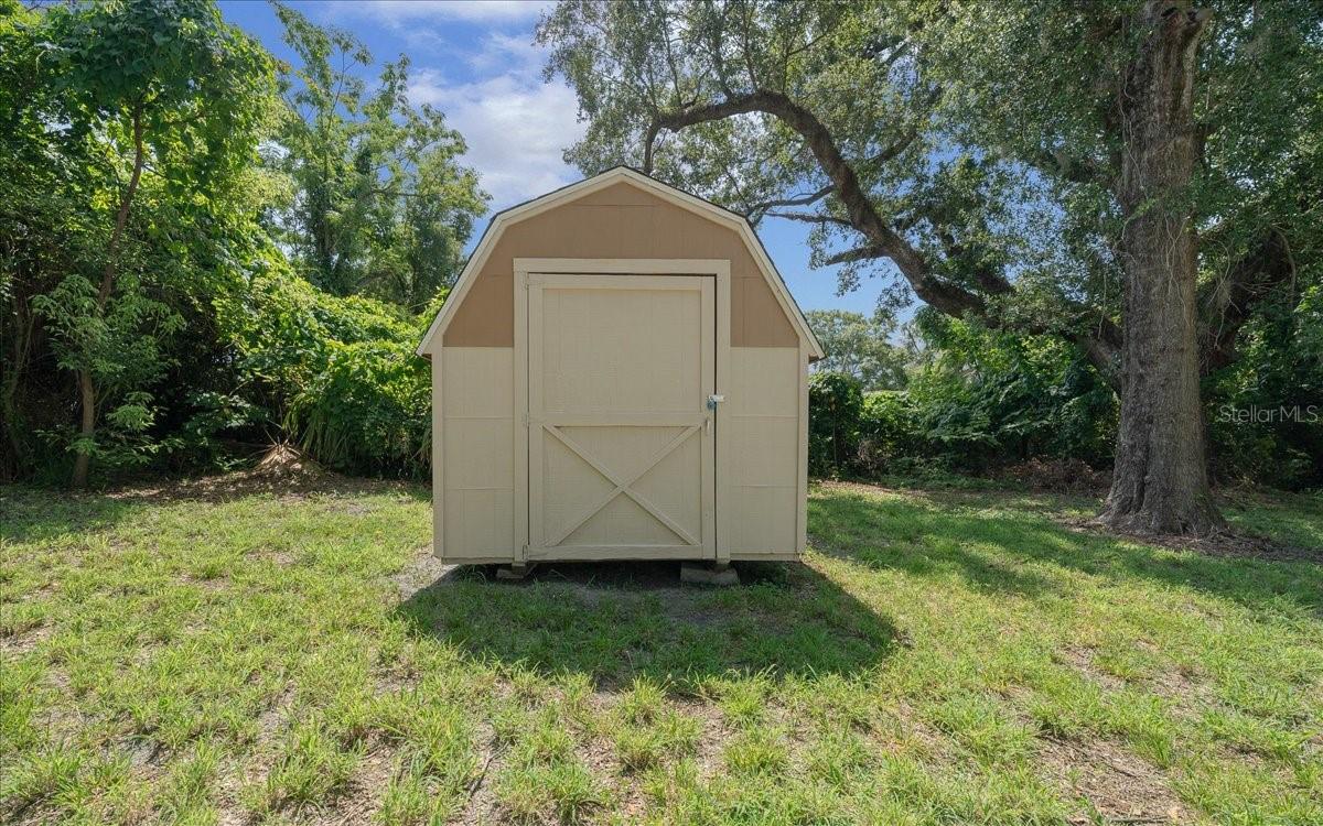 MEADOWLAWN ADD - Residential