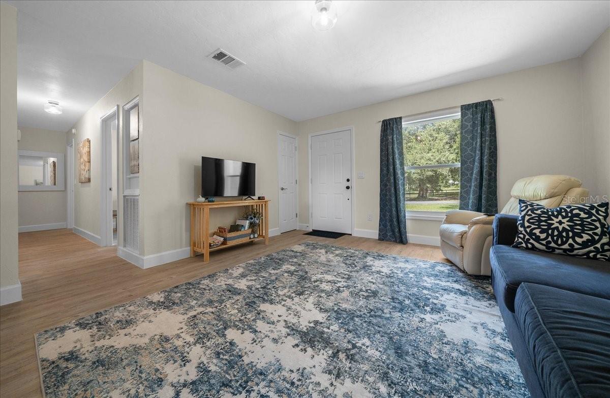 MEADOWLAWN ADD - Residential