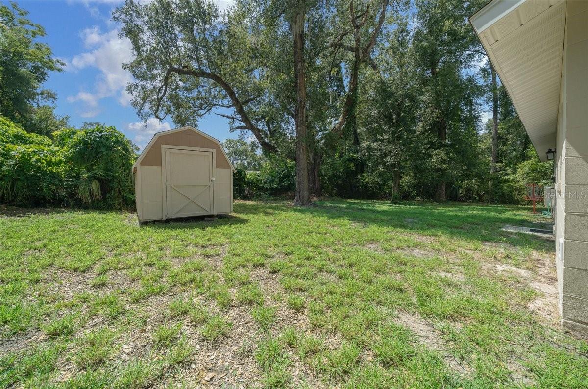 MEADOWLAWN ADD - Residential