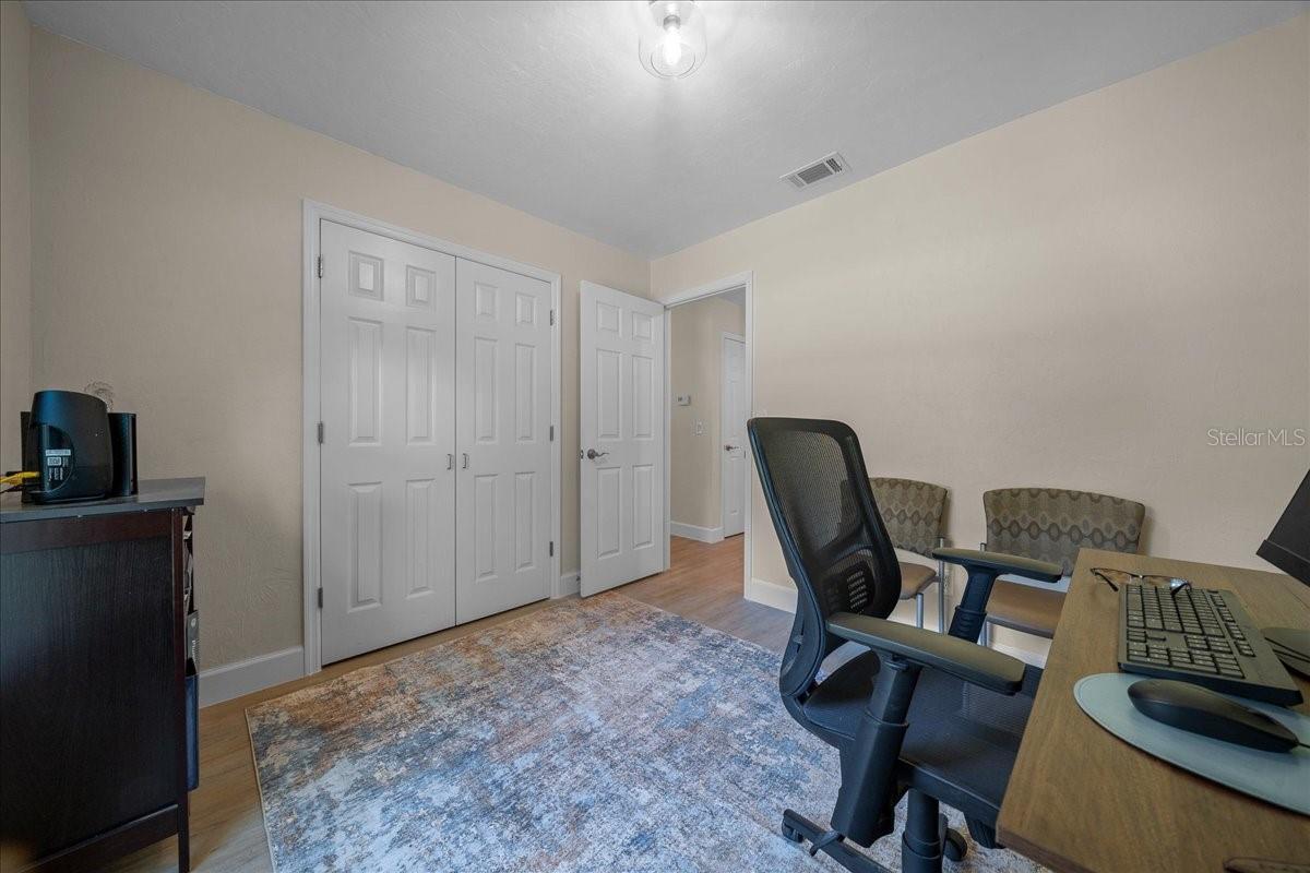 MEADOWLAWN ADD - Residential