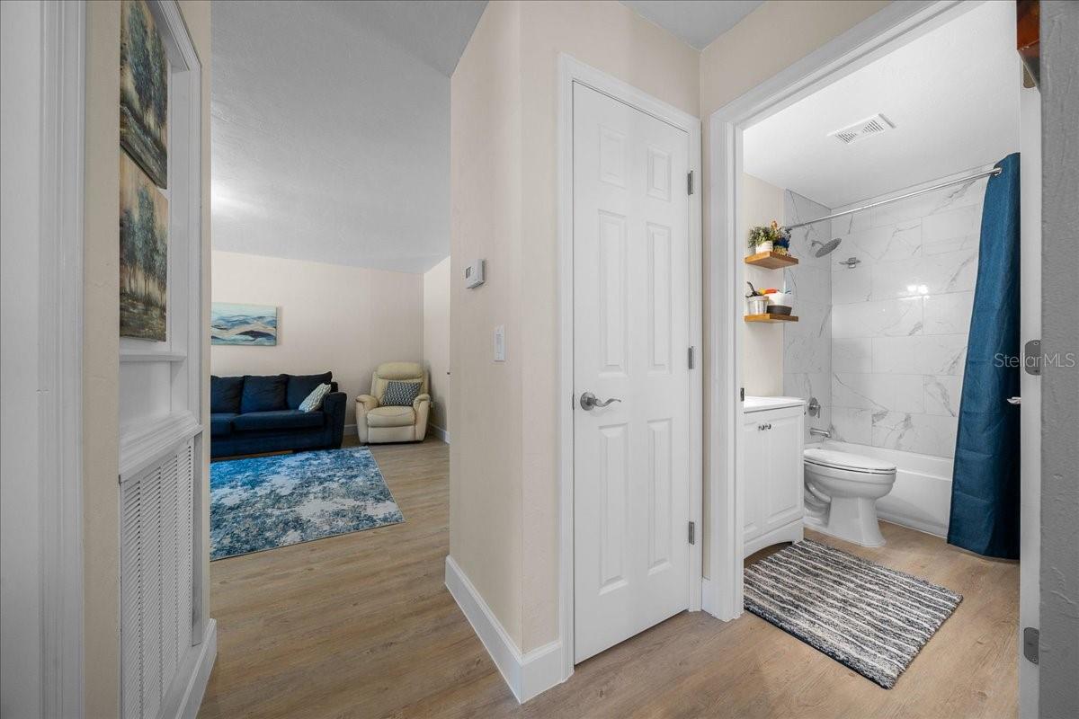 MEADOWLAWN ADD - Residential