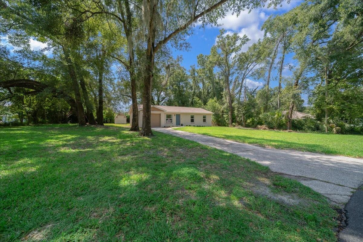 MEADOWLAWN ADD - Residential