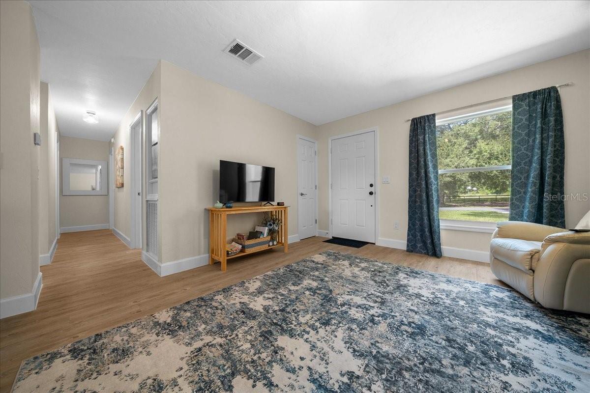 MEADOWLAWN ADD - Residential