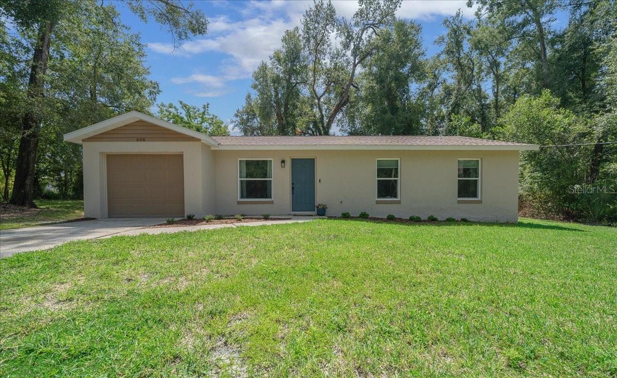 MEADOWLAWN ADD - Residential